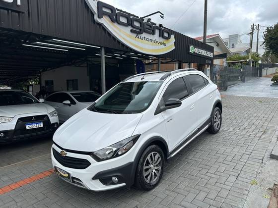 CHEVROLET ONIX 1.4 MPFI ACTIV 8V FLEX 4P AUTOMÁTICO